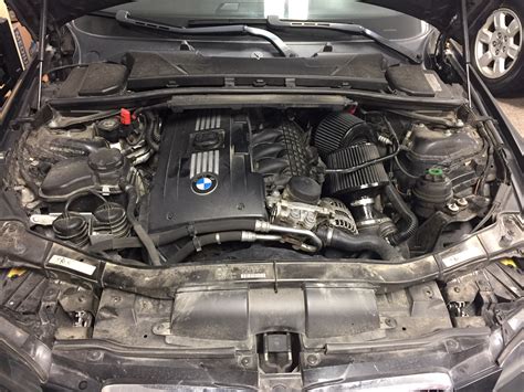 BMW E92 engine bay