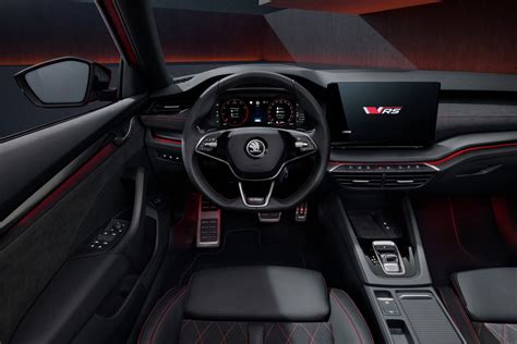 Skoda Octavia 2010 interno con luci LED