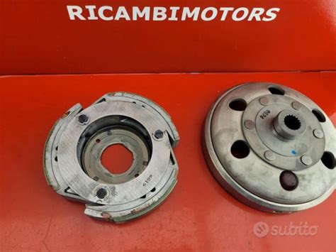 Dettaglio frizione RMS Burgman 400