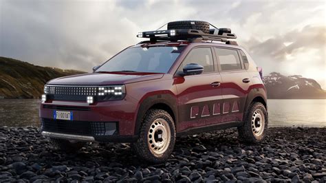 Fiat Panda 4x4 in un paesaggio montano