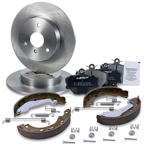 Immagine di un kit freni anteriori con dischi e pastiglie