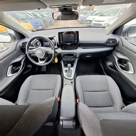 Toyota Yaris Hybrid con cambio automatico