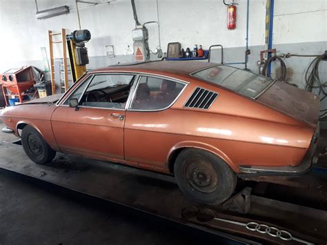 Restauro di un'auto d'epoca