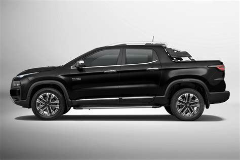 Fiat Toro in ambiente urbano