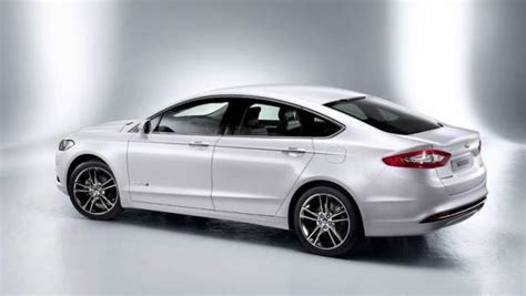 Ford Mondeo berlina 4 porte e 5 porte