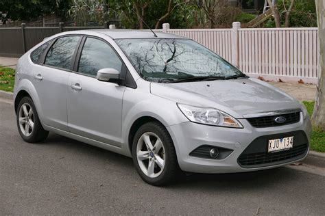 Ford Focus 2009 chiusa con chiavi all'interno
