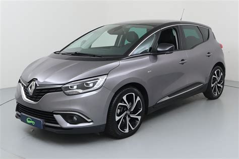 Renault Scenic 1.7 Blue dCi in contesto familiare