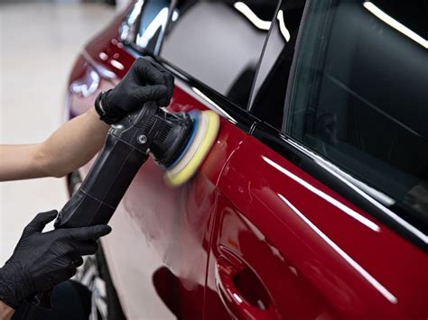 Processo di riverniciatura auto