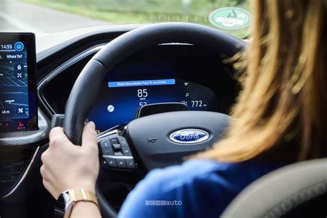 Sistemi ADAS Ford Kuga