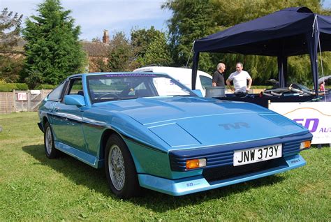 TVR Tasmin design a cuneo