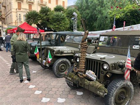 Veicoli storici in parata