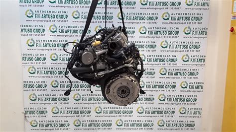 Dettaglio motore Alfa Romeo 159