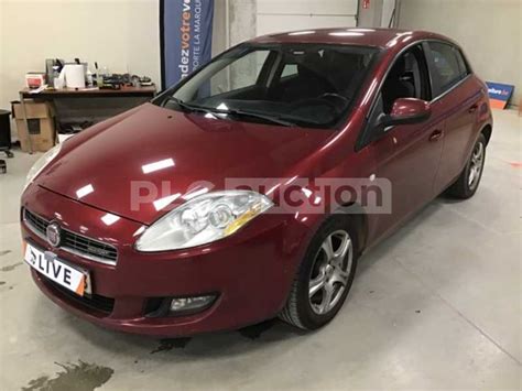 Fiat Bravo 2009 vista posteriore con portellone aperto