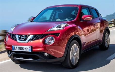Nissan Juke F15 vista anteriore