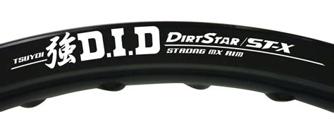 Sezione trasversale di un cerchio DID DirtStar ST-X che mostra il design del profilo rinforzato