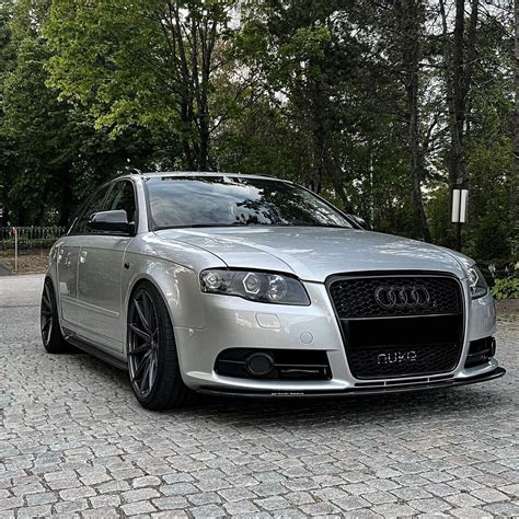 Audi A4 B7 in autostrada