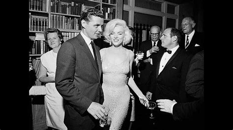 Marilyn Monroe canta Happy Birthday a John F. Kennedy