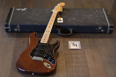 Fender Stratocaster (double cut)