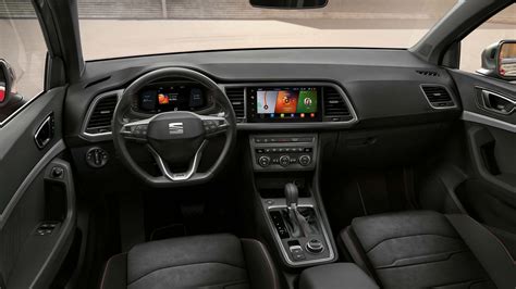 Interni Seat Ateca con schermo infotainment