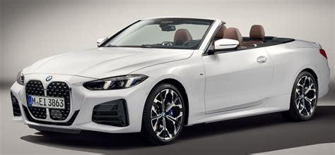 Interni BMW Serie 4 Cabrio con sistema di riscaldamento del collo