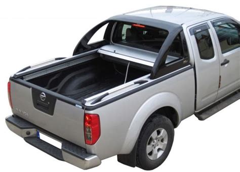 Nissan Navara con cassone carico