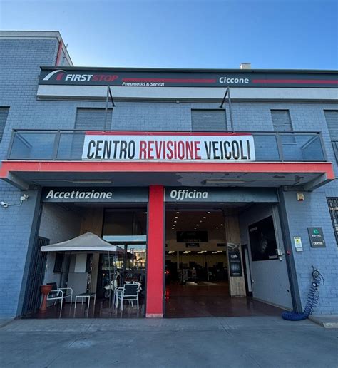 Officina Vigone Pneumatici ingresso