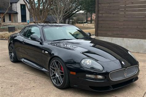 Maserati Coupé Cambiocorsa in movimento