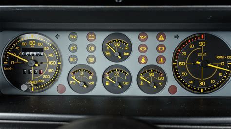 Cruscotto Lancia Delta HF Turbo 2WD con strumento pressione turbo