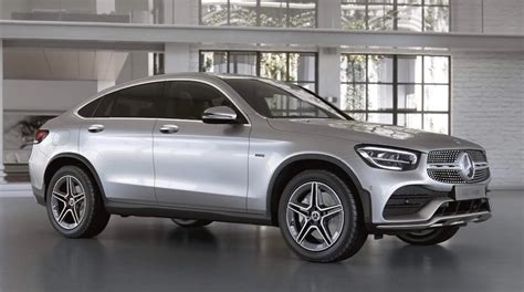 Mercedes-Benz GLC Coupé Plug-In Hybrid vista laterale