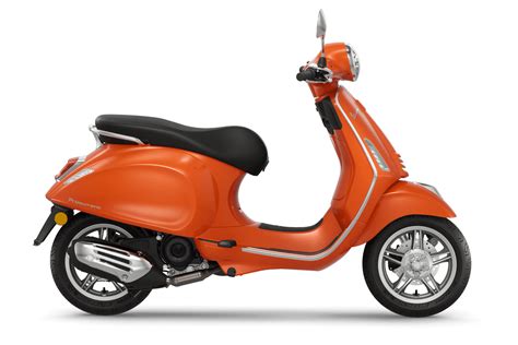 Vespa 150 4T in contesto urbano