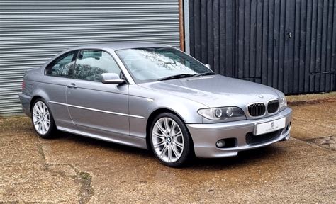 Interni di una BMW Serie 3 E46 M Sport
