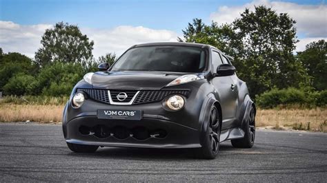 Nissan Juke-R esterno