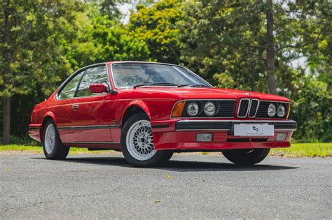 BMW 635 CSi con spoiler anteriore e posteriore