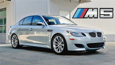 BMW M5 E60 con V10
