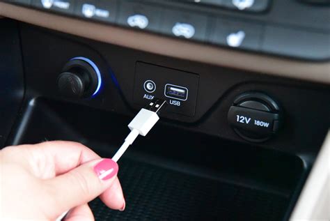 USB port in car for media playback