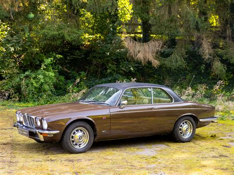 Jaguar XJ Coupé classica e moderna