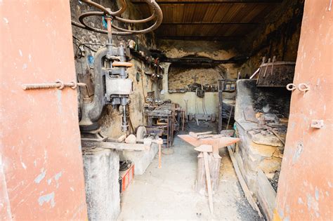 Antica bottega artigianale di fabbro