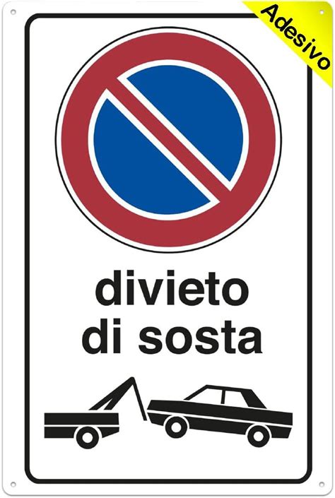 Cartello di divieto di parcheggio con carro attrezzi