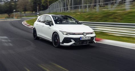 Volkswagen Golf GTI Edition 50 al Nürburgring