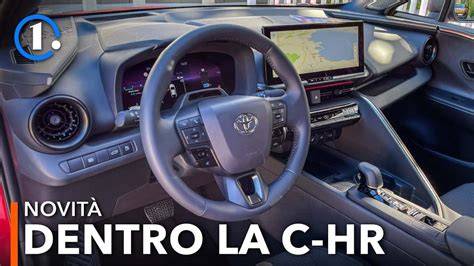 Interni nuova Toyota C-HR