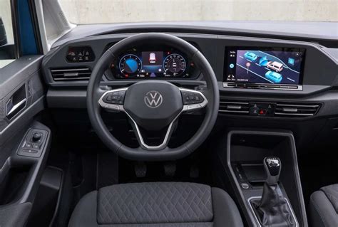 Interni digitali del Volkswagen Caddy eHybrid con Digital Cockpit
