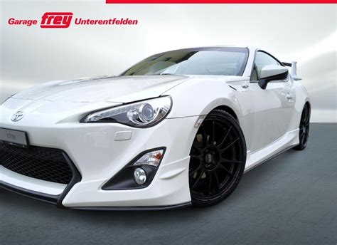 Toyota GT86 su strada innevata