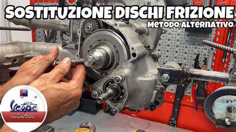 Attrezzi specifici per la sostituzione della frizione Vespa