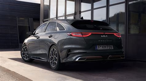 Kia ProCeed vista laterale sportiva