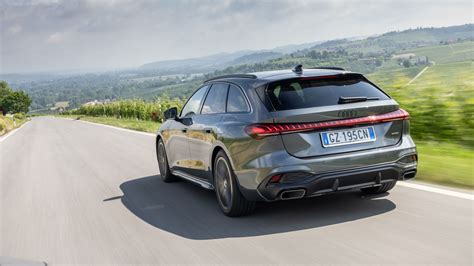 Schema del vano bagagli dell'Audi A5 Avant e-hybrid