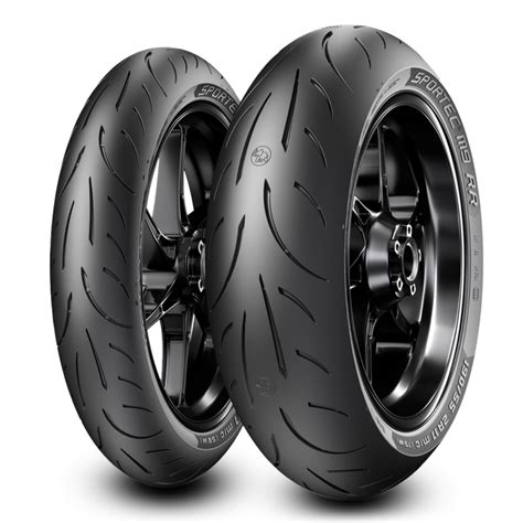 Pneumatici Metzeler Sportec M7 RR montati su moto sportiva in curva