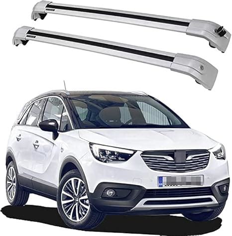 Opel Crossland X con barre portatutto e box da tetto