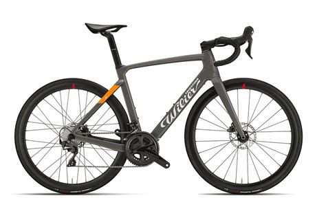Bicicletta Wilier Cento10 Hybrid con allestimento di alta gamma