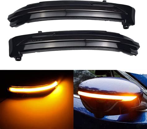 Indicatori di direzione dinamici a LED su specchietto retrovisore