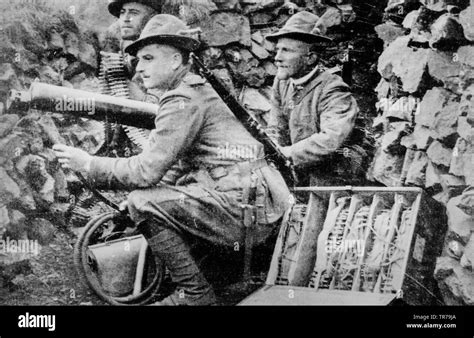 Soldati italiani durante un'operazione di sicurezza